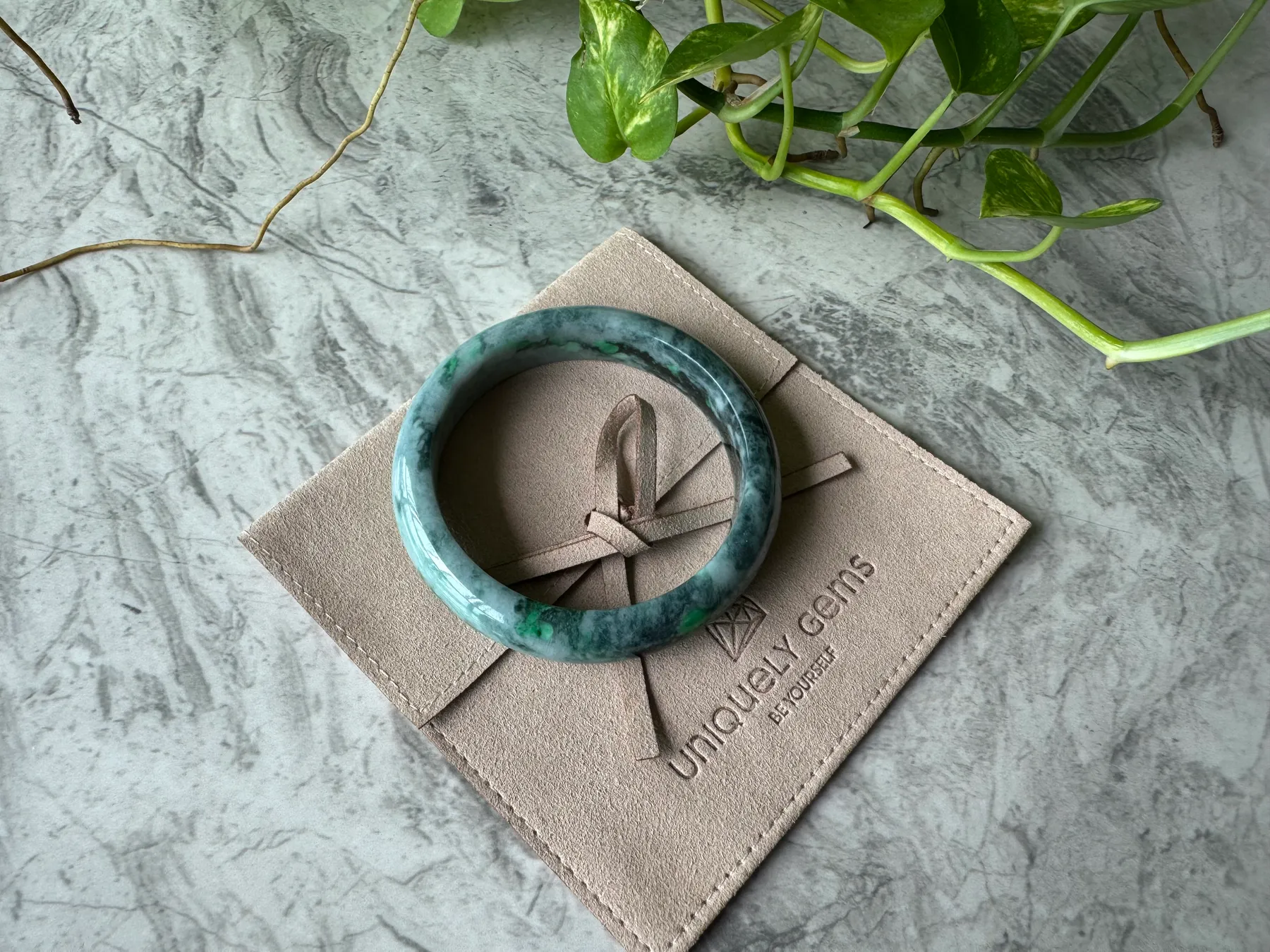 Bague En Jade Naturel De Thaïlande – 37,59 Carats – 25 Mm – Pièce Rare Non Traitée – P403.149T